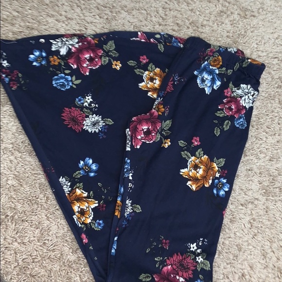 dress pants - Picture 2 of 3